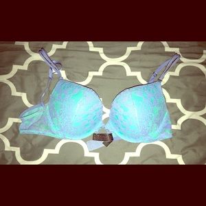 Victoria’s Secret bra